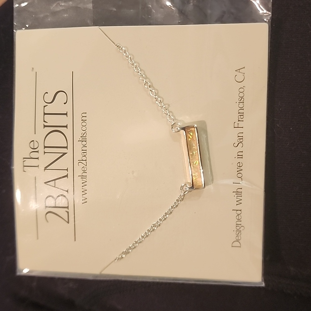 The 2 bandits Athens necklace